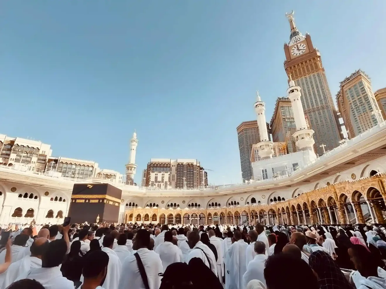 pexels-ahmar-graphy-863967639-32822914